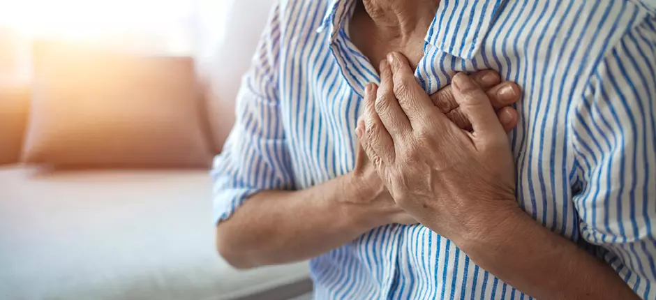¿Son distintos los síntomas del infarto en la mujer y en el hombre?