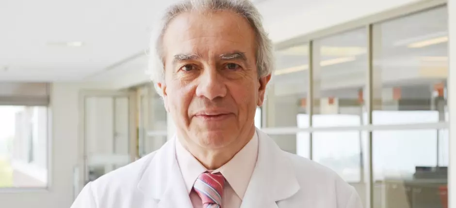 Dr. Enrique Oyarzún plantea objeciones a proyecto de despenalización del aborto