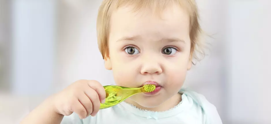 Cuidado de la salud bucal en los más pequeños